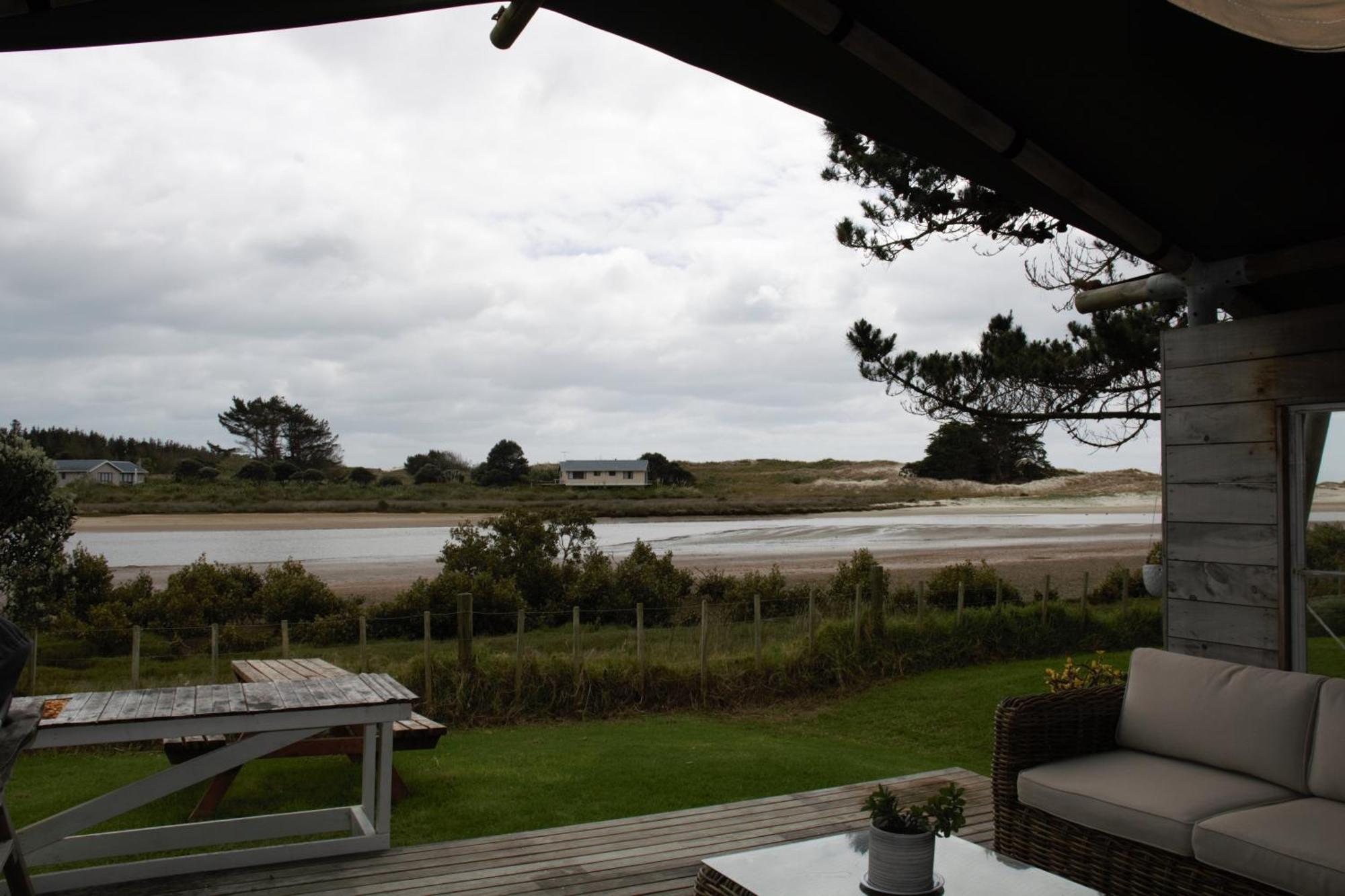 Pakiri Beach Holiday Park Exterior photo