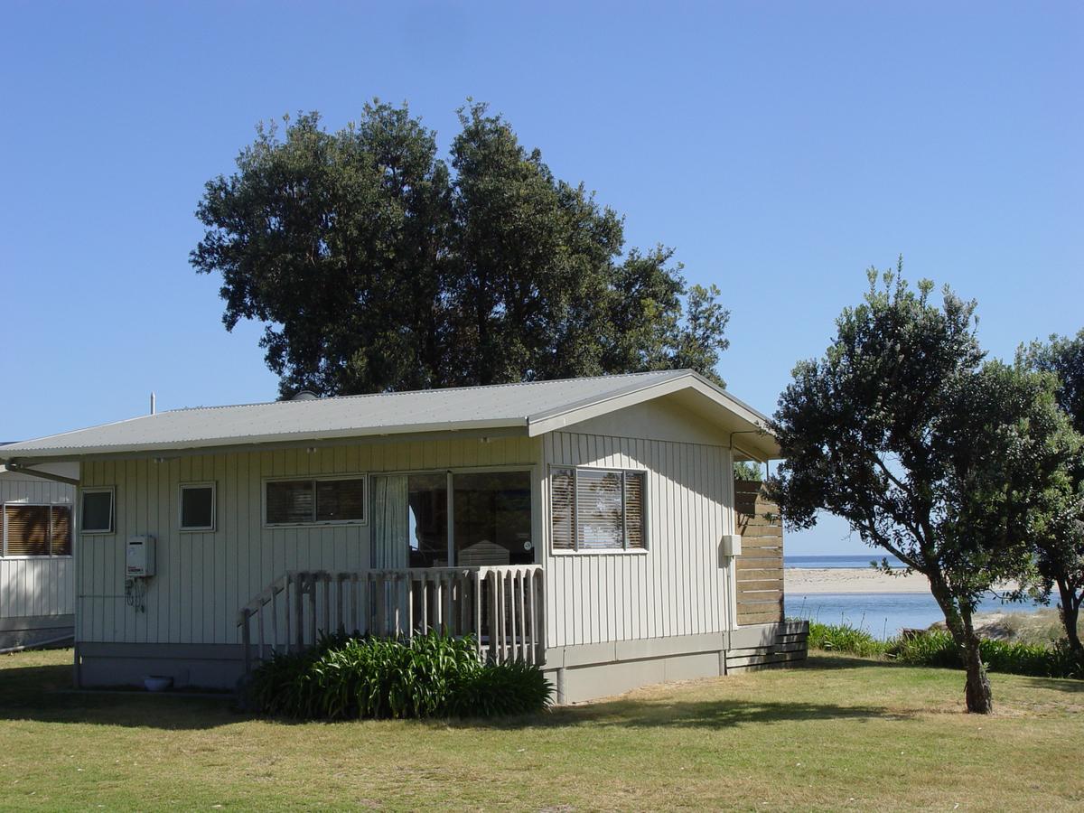 Pakiri Beach Holiday Park Exterior photo