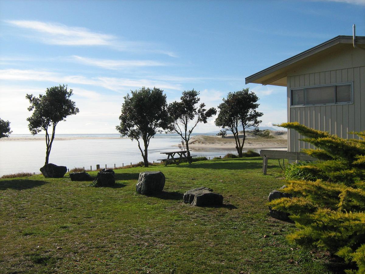 Pakiri Beach Holiday Park Exterior photo